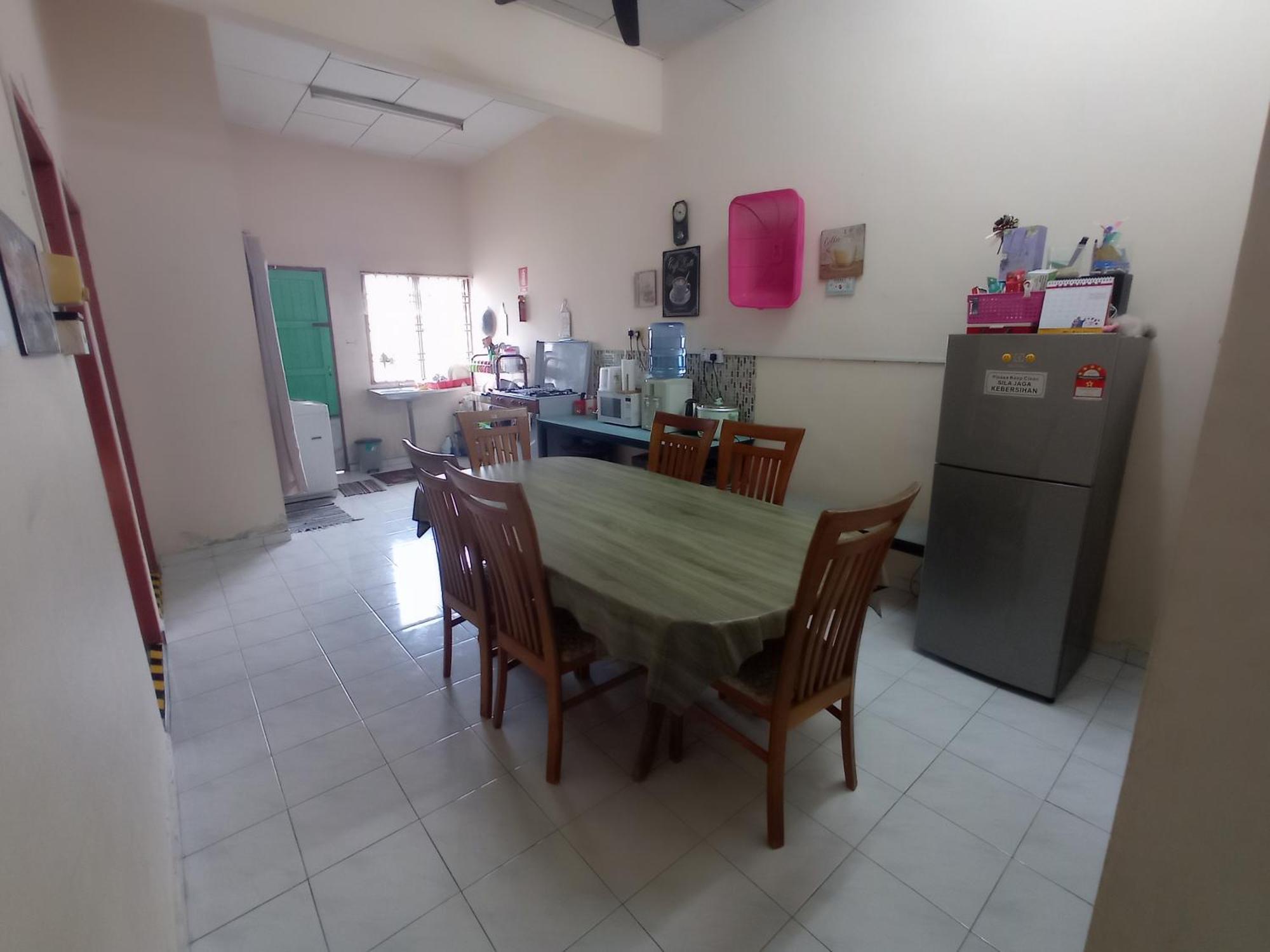 Homestay Melewar 파리트 라자 외부 사진