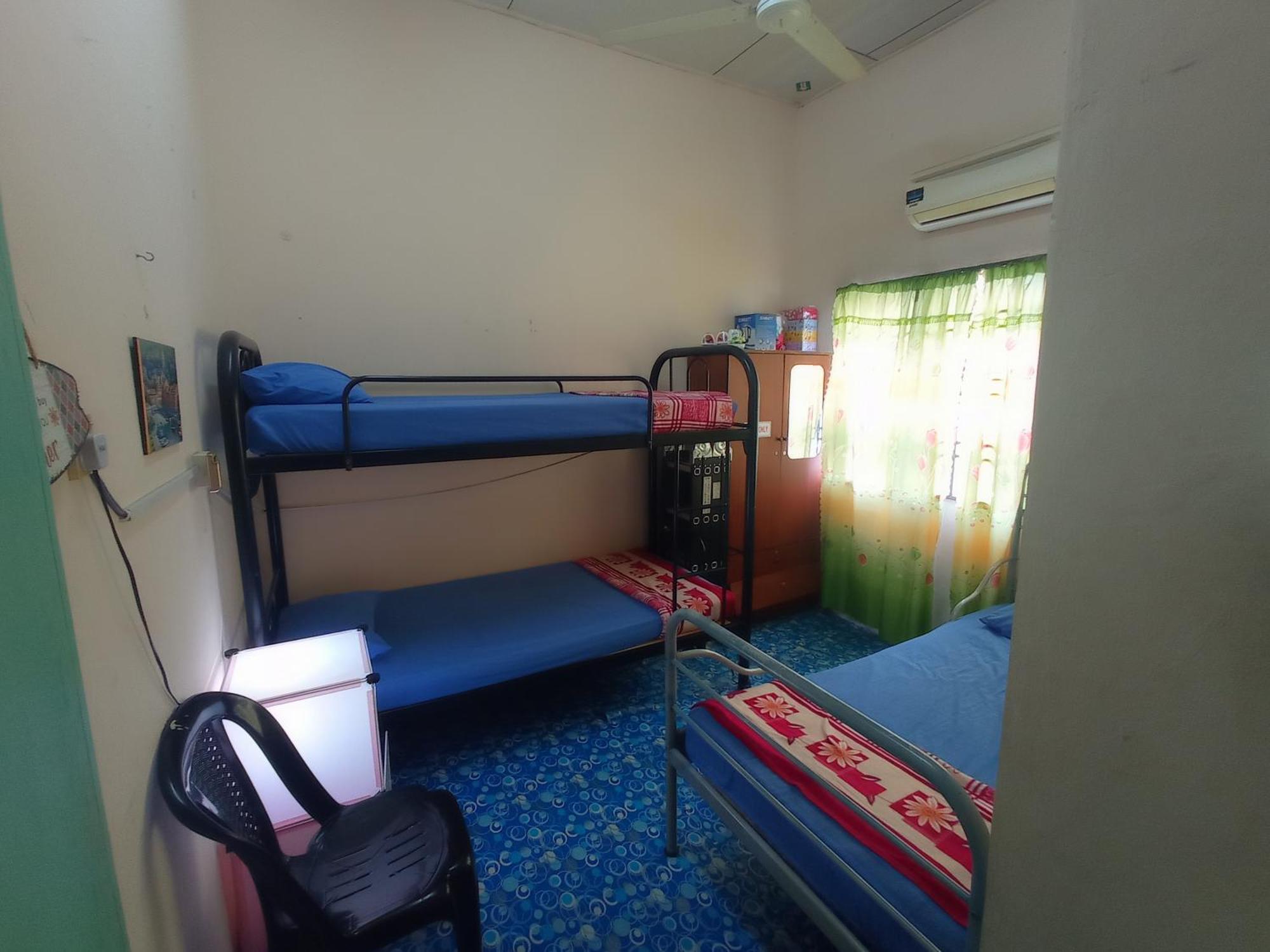 Homestay Melewar 파리트 라자 외부 사진