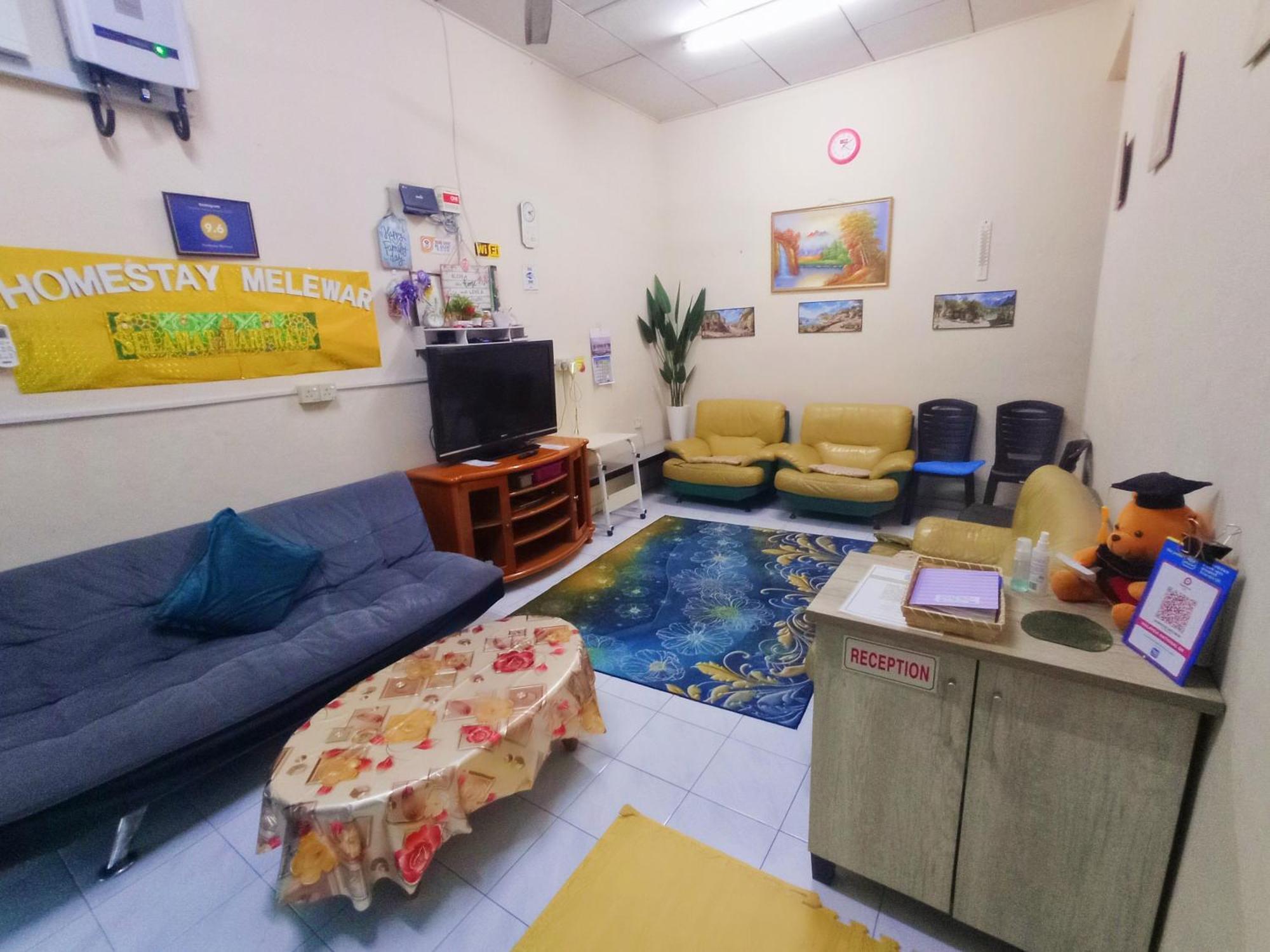 Homestay Melewar 파리트 라자 외부 사진